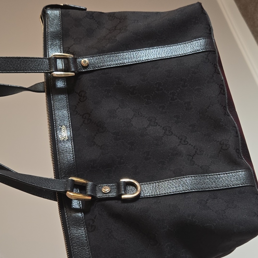 Gucci Shoulder Bag